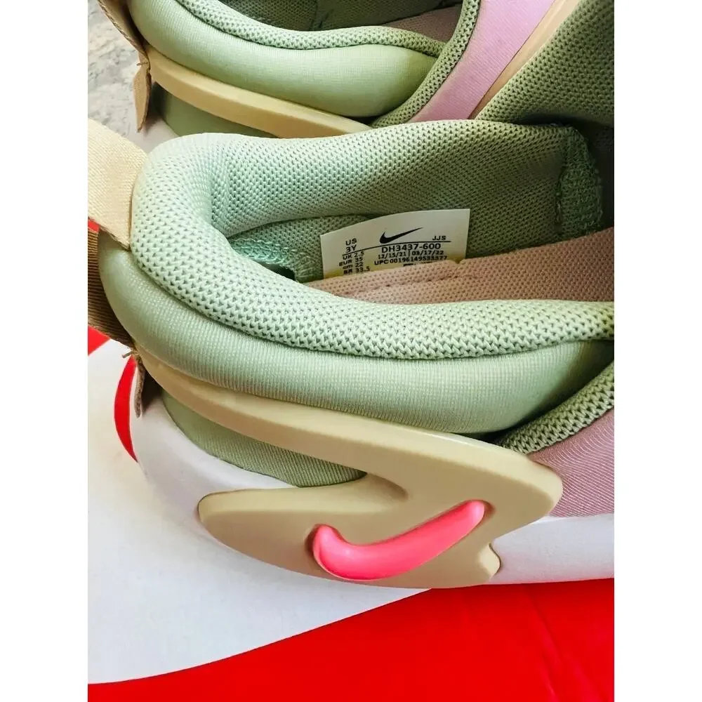 NIB❤️Nike Dynamo Kids running Sneakers shoe sz3